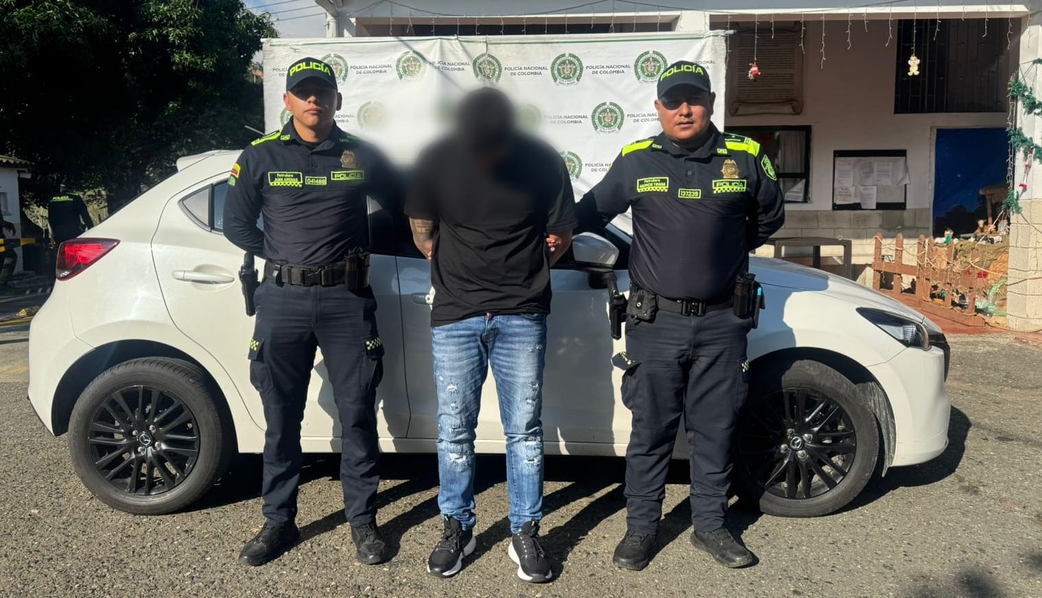 Policía capturó a un hombre y recuperó vehículo en Medellín que circulaba con placas hurtadas