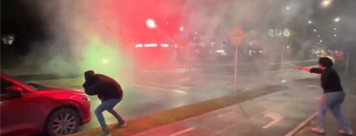 web-Implicados-en-‘guerra-de-bengalas’-pidieron-disculpas;-Alcaldía-de-Rionegro-confirmó-sanciones-y-reiteró-prohibición-total-de