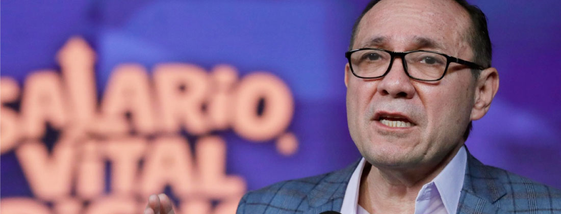 Ministro Sanguino defiende que incremento de 23,7 % del salario mínimo aumentará consumo