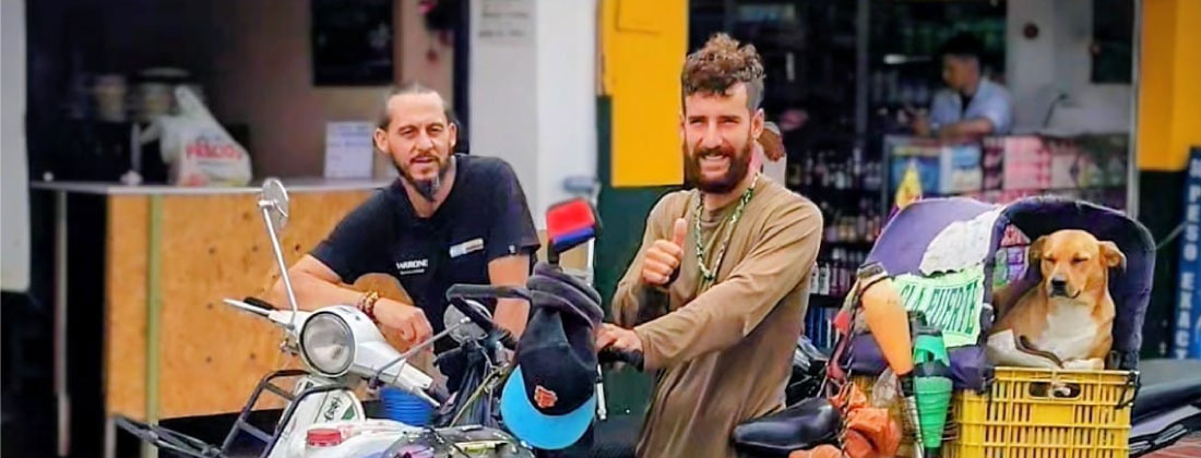 Un joven, una perrita y cuatro años de ruta por Sudamérica: la historia de Agustín y Sol