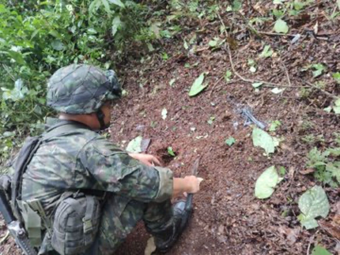 Tras combates, Ejército abatió un presunto integrante de disidencias Farc y destruyó 7 minas antipersona en Anorí