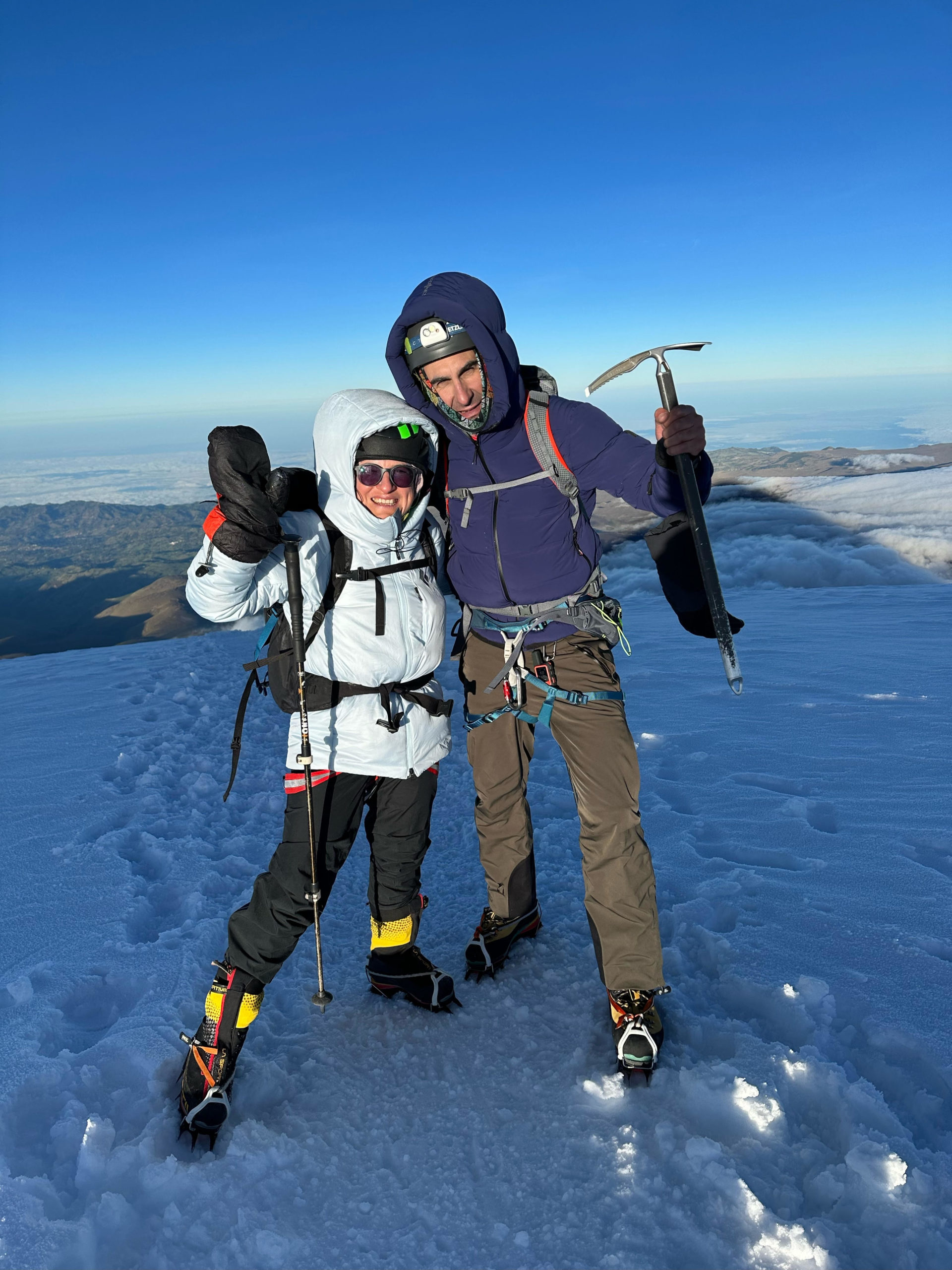 Logro dominicano en los Andes: Rodrigo José Farach Aldana alcanza las cumbres de el Chimborazo y el Cayambe