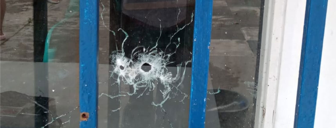 Combates entre disidencias Farc y Clan del Golfo afectaron un centro de salud y 28 sedes educativas en la ruralidad de Briceño