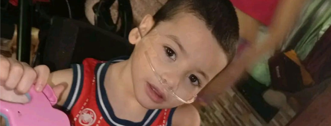 Luto en La Ceja por muerte de Juan Diego, niño que padecía síndrome de West; su familia pide ayuda para el sepelio