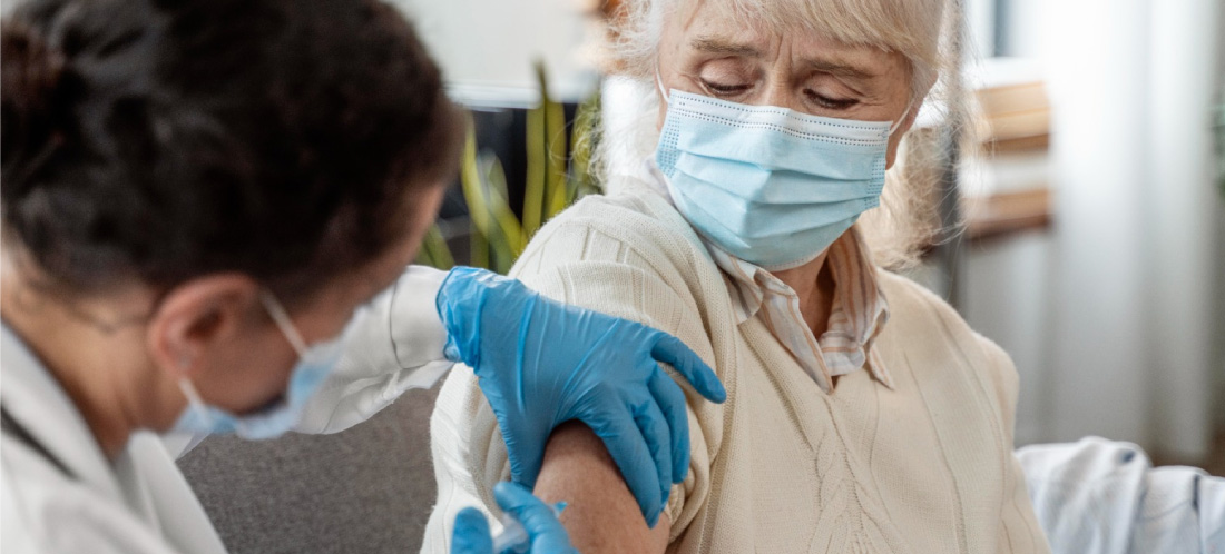 Más de 1,8 millones de personas mayores serán vacunadas contra enfermedades respiratorias en Antioquia