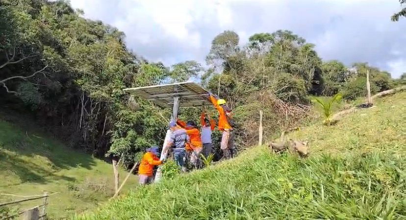 18 familias rurales de San Carlos acceden por primera vez a energía eléctrica con paneles solares