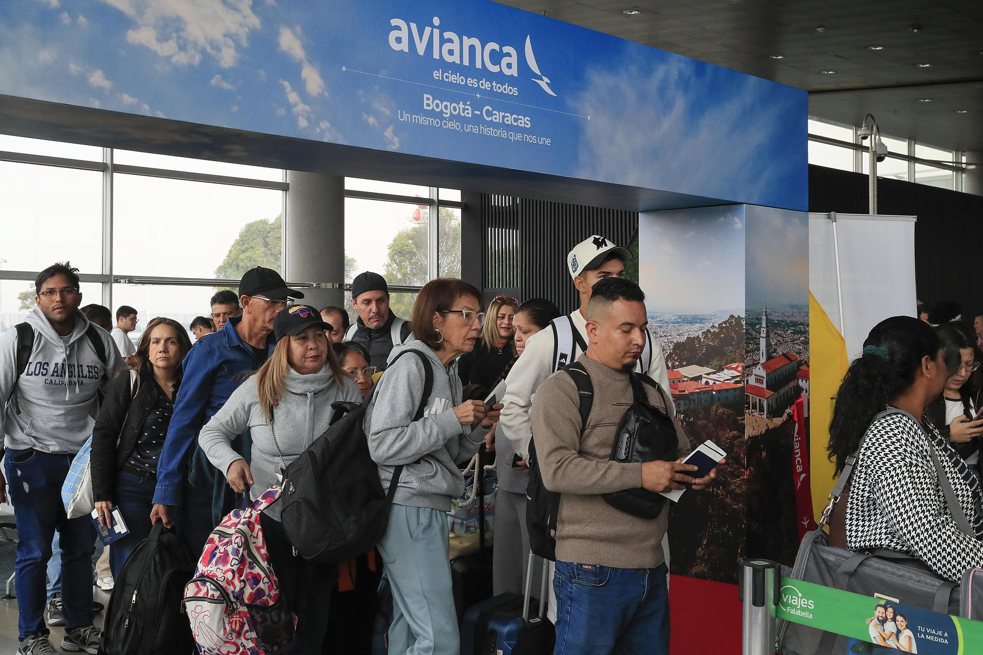 Avianca reanuda vuelos de Colombia a Venezuela para reactivar la economía y las relaciones