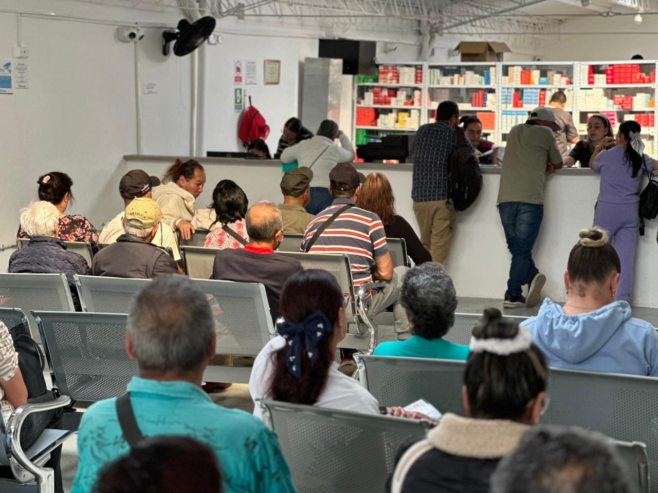 Alcaldía de La Ceja hace seguimiento a la entrega de medicamentos de Nueva EPS tras cambio de operador