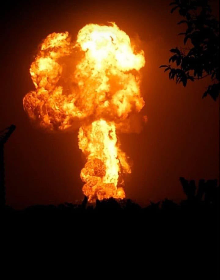 Evacúan tres viviendas tras erupción de volcán de lodo en San Juan de Urabá, hay afectación de una vía y un acueducto