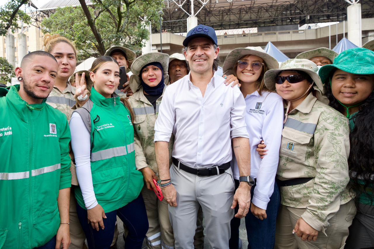Alcaldía de Medellín anunció intervención social y de infraestructura para «recuperar» el Parque Berrío y el centro de la ciudad