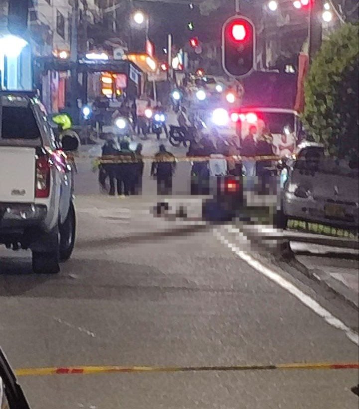 Balacera en el norte de Medellín dejó dos policías lesionados, un presunto delincuente abatido y un joven capturado