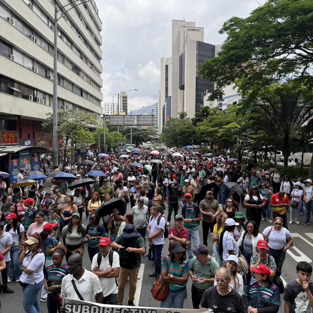 «No habrá remuneración a docentes que no trabajen»: Gobernación de Antioquia tras paro de profesores por fallas en el sistema de salud