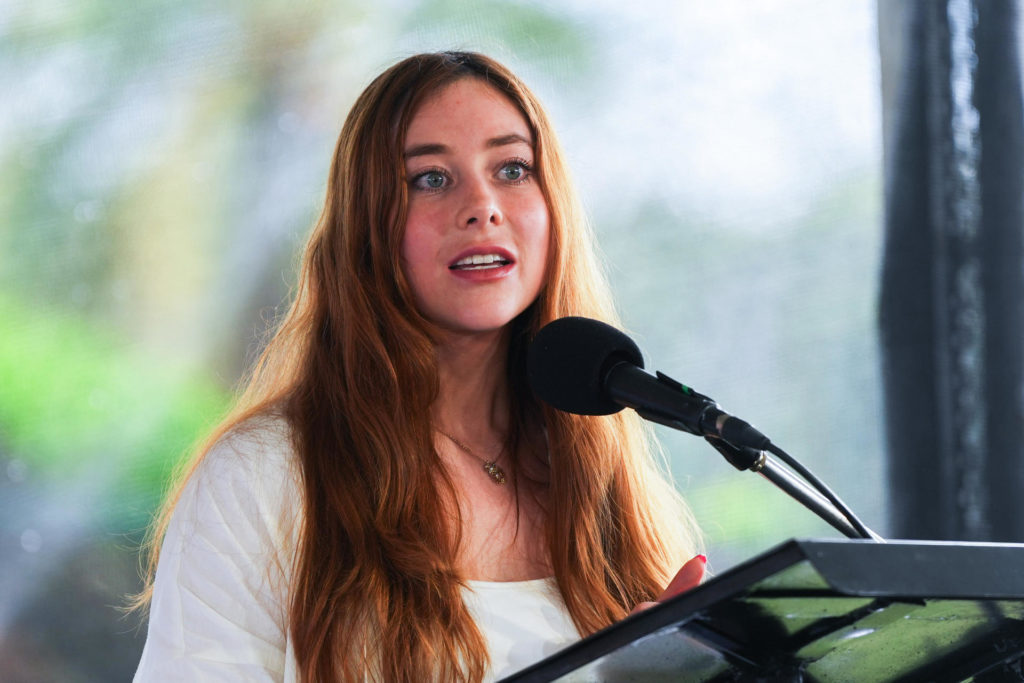 bfd8ad7a504147acee53b6aa9e7959248de16d1dw