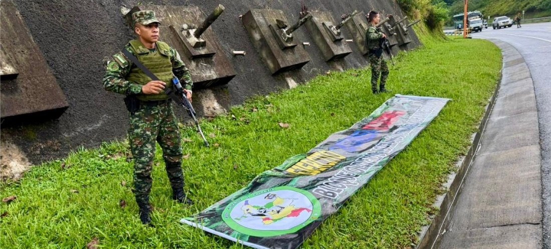 En San Carlos y en Santo Domingo, Ejército también desmontó propaganda de las AGC