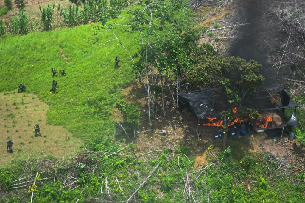 05b3fe20f5cbf01aa016e25a25143c32e4964de6w