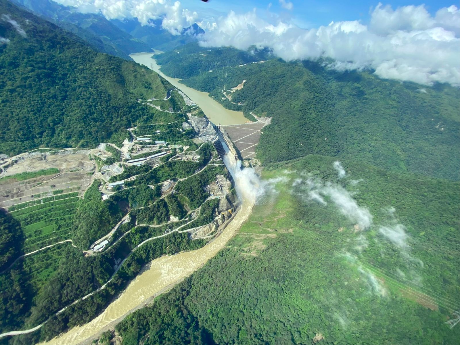 Por presunta presencia de explosivos en vías, medios y funcionarios no podrían salir de Hidroituango